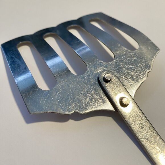 Vintage! 13" Stainless Curved Slotted Spatula Turner Red Maroon Bakelite Handle - Picture 8 of 13